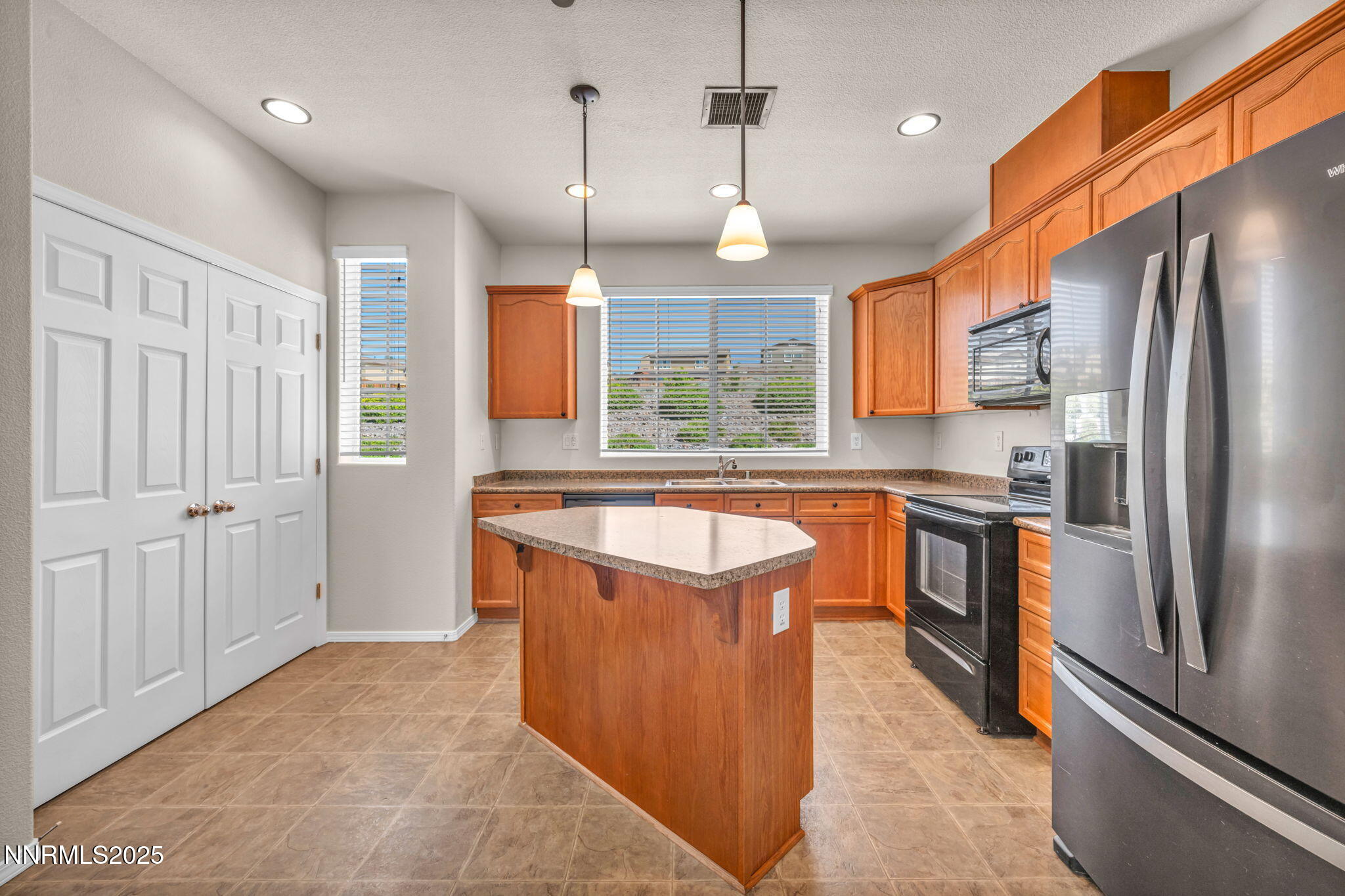 3074 Sterling Ridge Circle Sparks, NV 89431 - Photo 14 of 33 15-web-or-mls-3074-sterling-ridge-cir