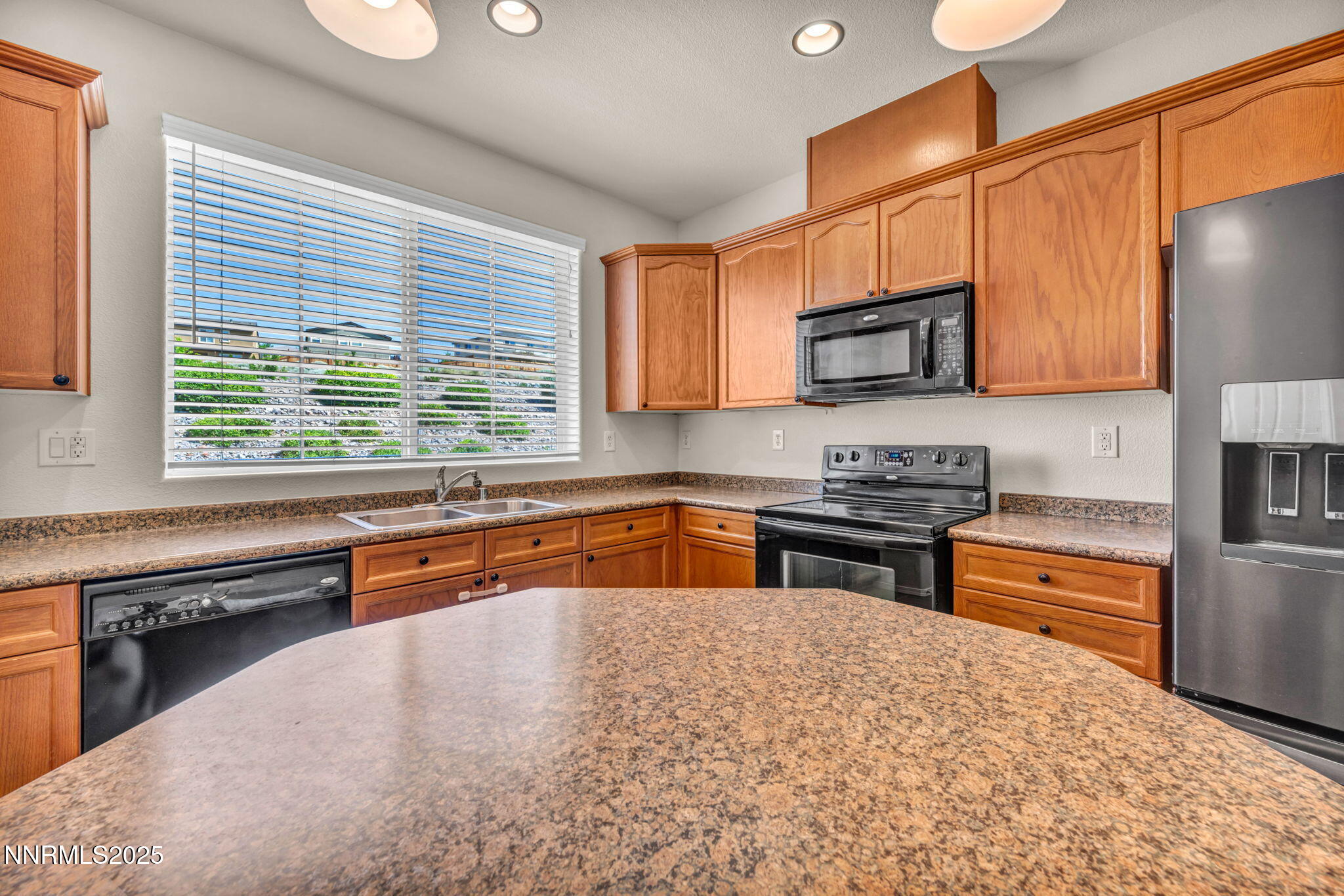 3074 Sterling Ridge Circle Sparks, NV 89431 - Photo 16 of 33 17-web-or-mls-3074-sterling-ridge-cir