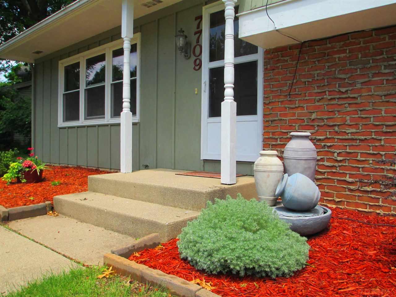 7709 Hope Farm Road Fort Wayne, IN 46815 - Photo 2 of 30