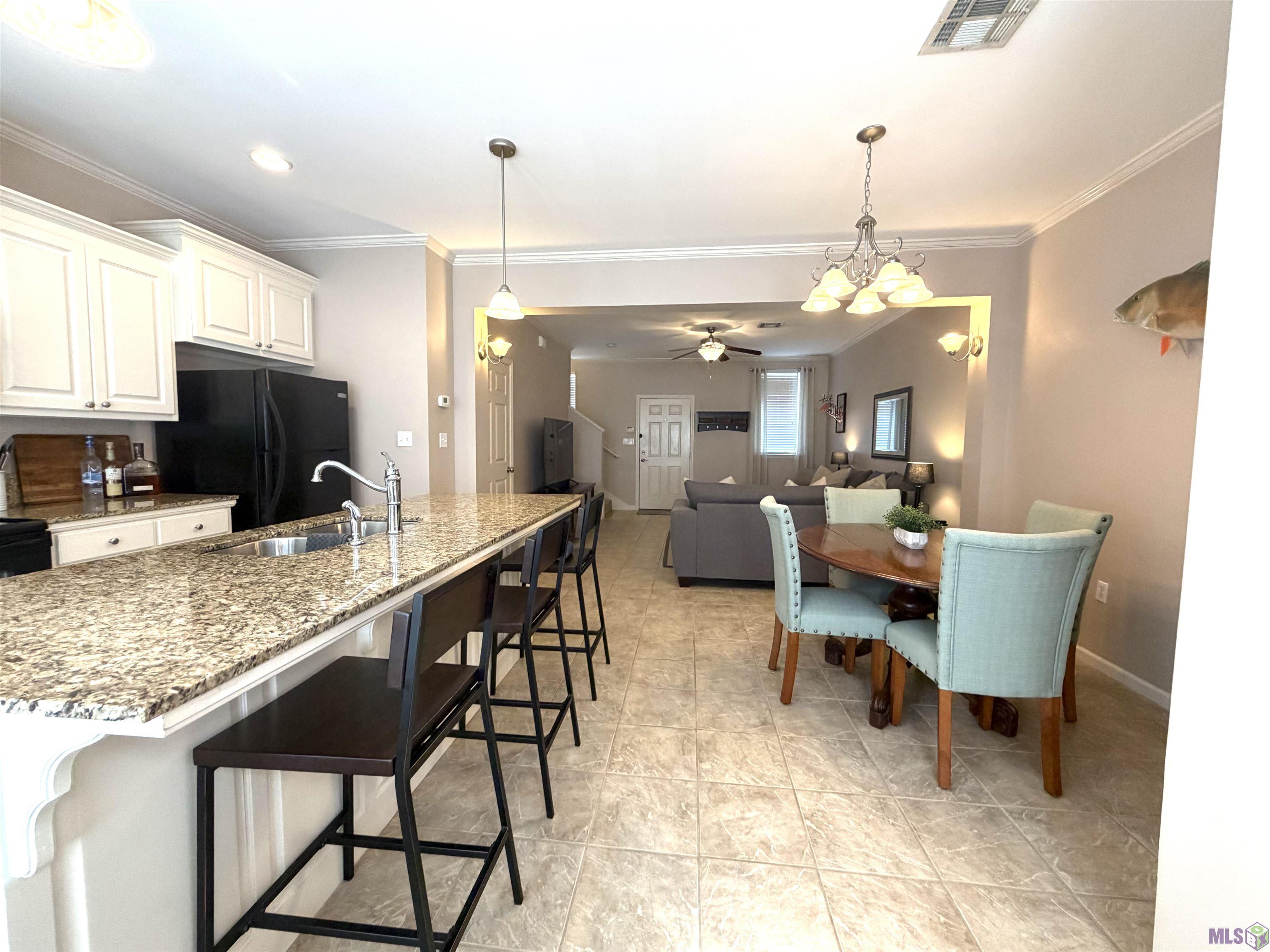 2403 Brightside Drive, Unit 19 Baton Rouge, LA 70820 - Photo 3 of 34
