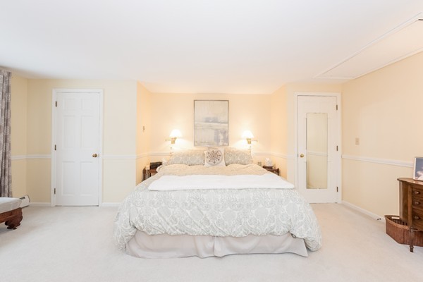 19 Woodholm Road Manchester, MA 01944 - Photo 14 of 26 Gallery Image 14