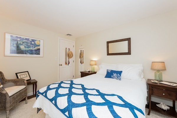 19 Woodholm Road Manchester, MA 01944 - Photo 18 of 26 Gallery Image 18