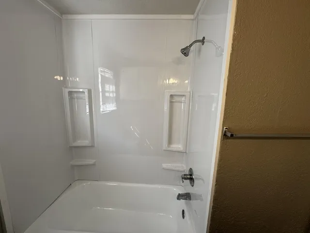 $950 | 3719 25th Street, Lubbock, TX 79410