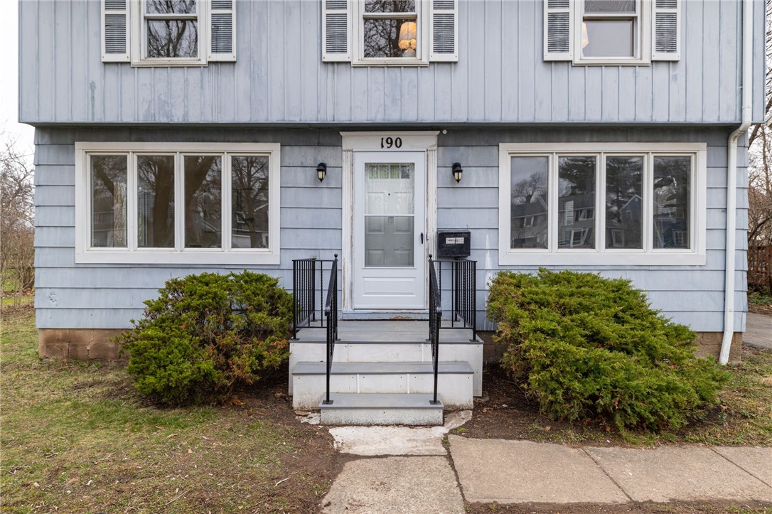 190 Lattimore Road Rochester, NY 14620 - Photo 2 of 32