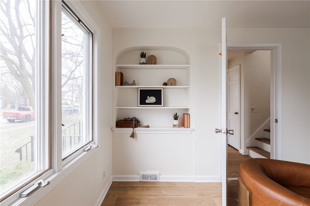 190 Lattimore Road Rochester, NY 14620 - Photo 8 of 32