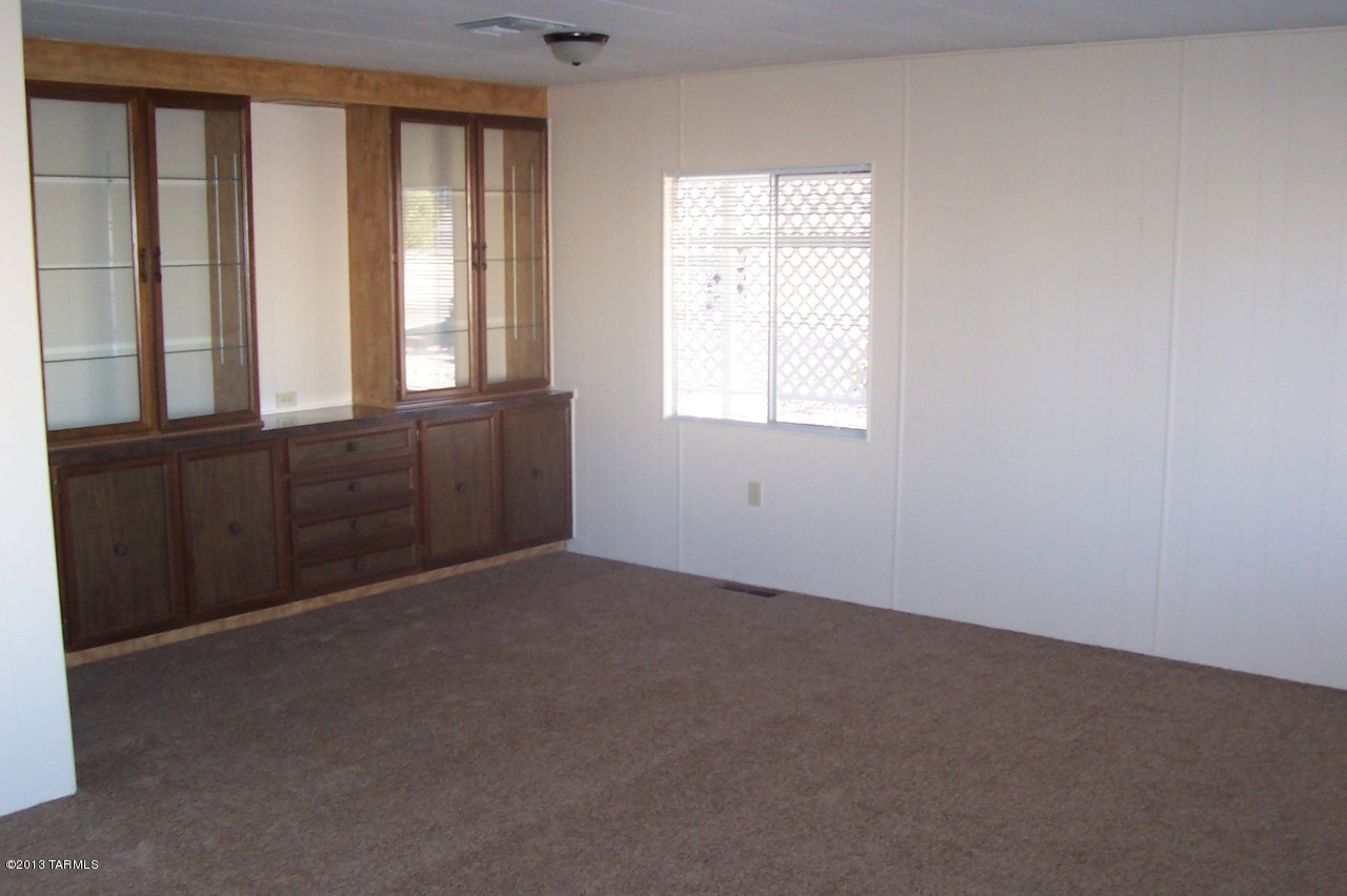 21 West Rosa Drive Green Valley, AZ 85614 - Photo 3 of 13