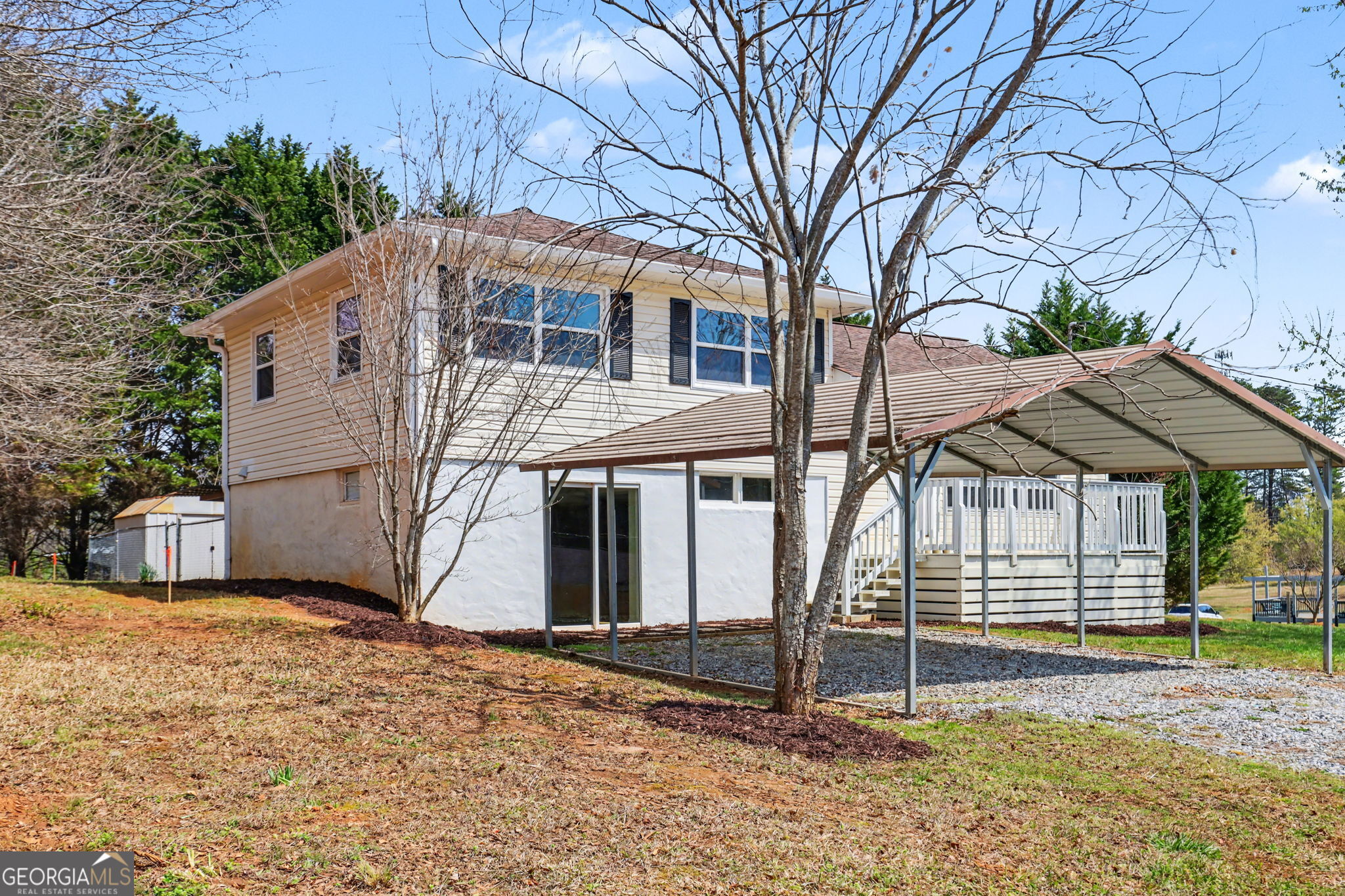 140 Kim Loop Road Demorest, GA 30535 - Photo 4 of 31