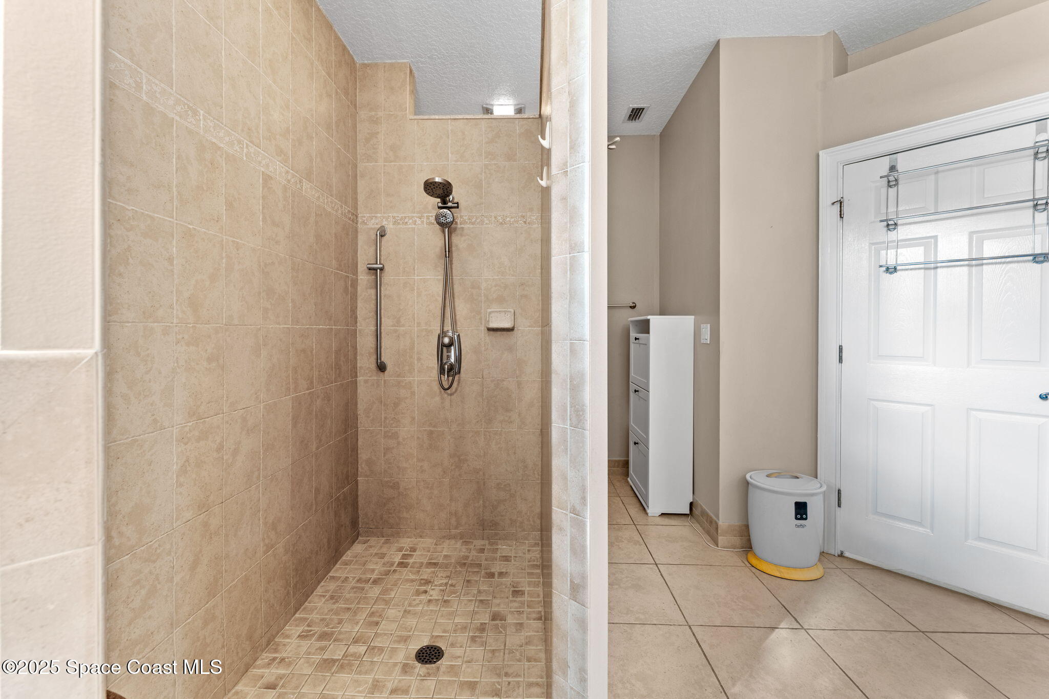 4375 Hartville Avenue Cocoa, FL 32926 - Photo 25 of 68 25-web-or-mls-4375 Hartville Dr-26