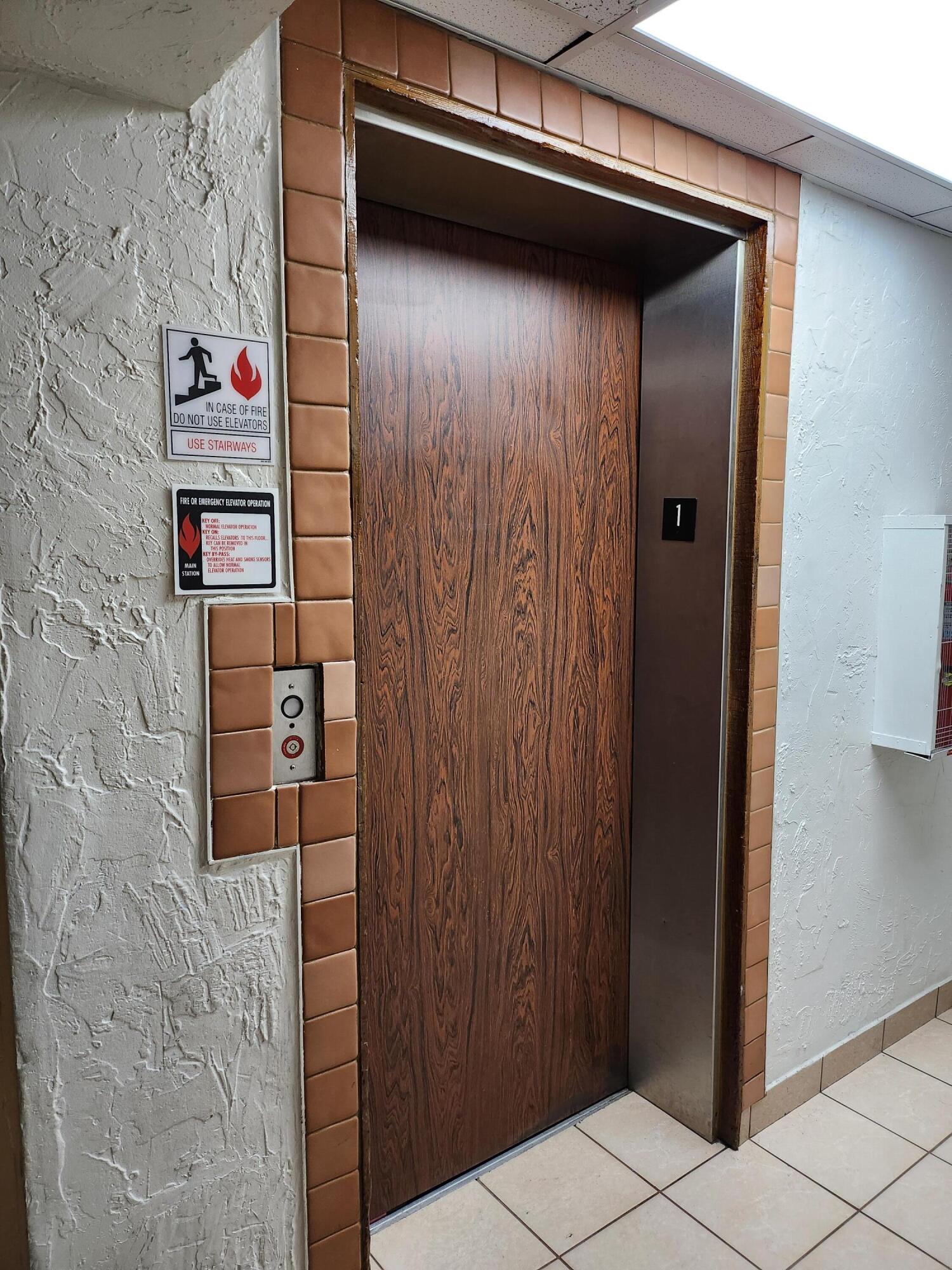 450 Northwest 20th Street, Unit 3040 Boca Raton, FL 33431 - Photo 6 of 34 1 Elevator Entrance to Floor #3