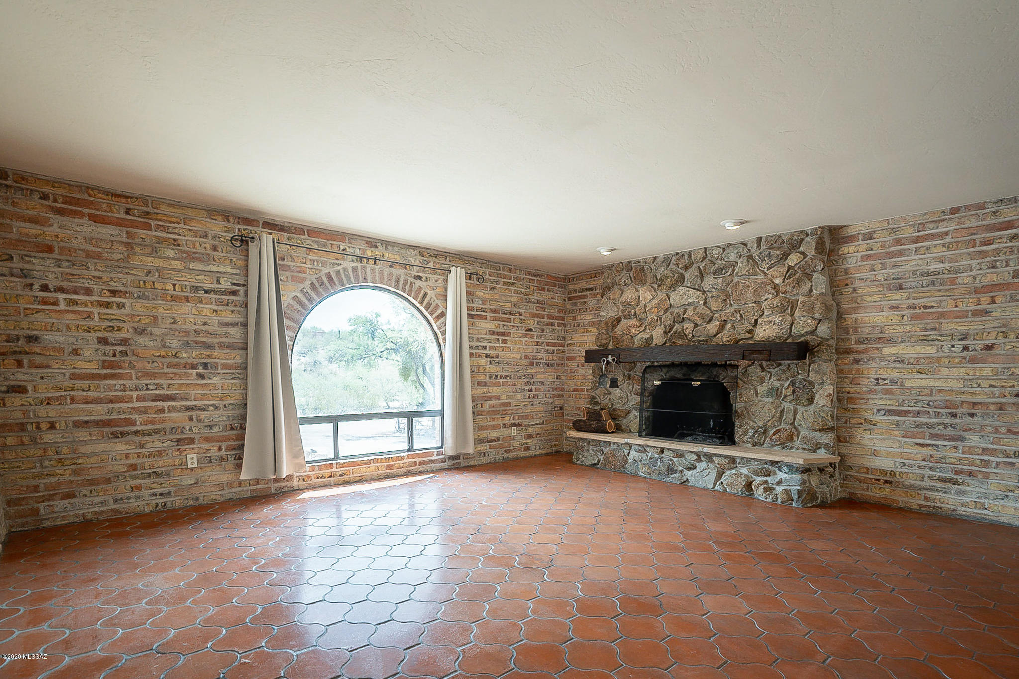 1101 West Roller Coaster Road Tucson, AZ 85704 - Photo 10 of 42