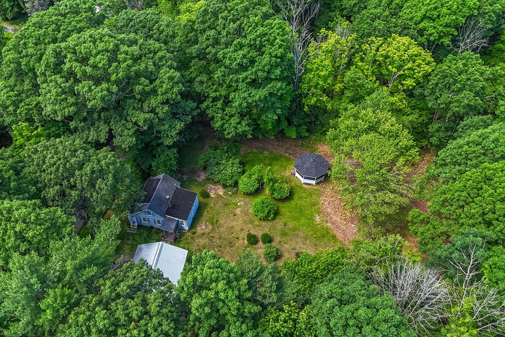 294 North Valley Road Pelham, MA 01002 - Photo 5 of 42
