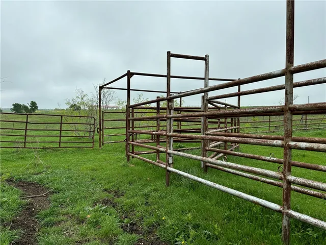 $1,100,995 | 1716 B County Road 469, Coupland, TX 78615