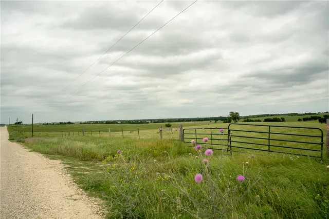$1,100,995 | 1716 B County Road 469, Coupland, TX 78615