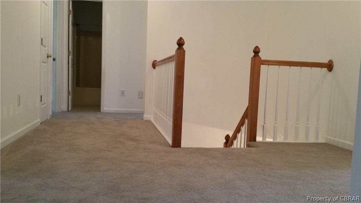10475 Figg Shop Road Gloucester, VA 23061 - Photo 11 of 22 2nd floor Landing