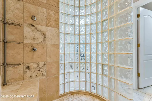 $989,000 | 6126 Palomino Drive, Allentown, PA 18106