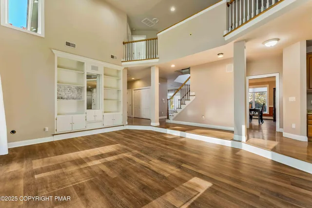 $989,000 | 6126 Palomino Drive, Allentown, PA 18106