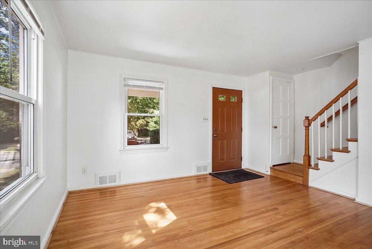 6003 Williamsburg Road Alexandria, VA 22303 - Photo 13 of 28 Gallery Image 13