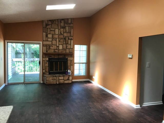 1751 Ranchview Drive Naperville, IL 60565 - Photo 2 of 12