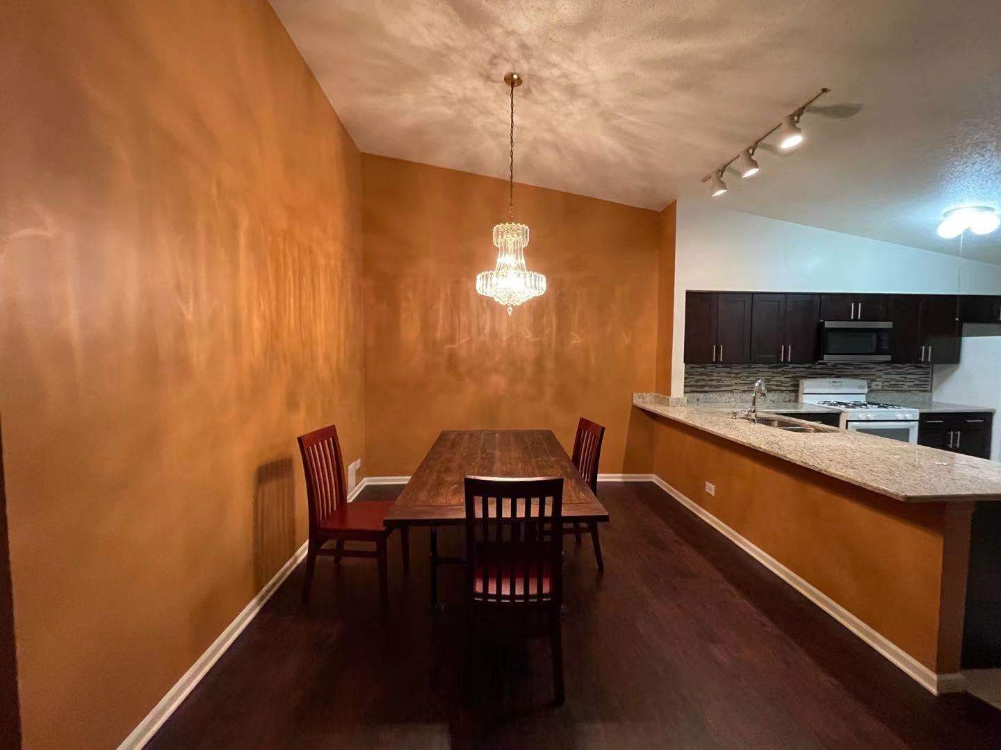 1751 Ranchview Drive Naperville, IL 60565 - Photo 4 of 12