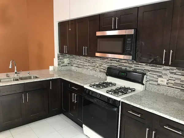 $3,000 | 1751 Ranchview Drive, Naperville, IL 60565
