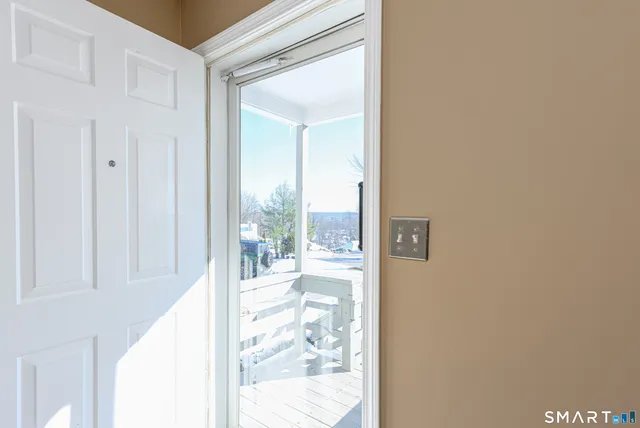 $299,900 | 675 Townsend Avenue, Unit 163, New Haven, CT 06512