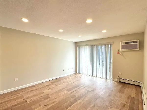 $2,700 | 37 South Street, Unit 7, Medford, MA 02155