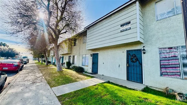 $2,300,000 | 2909 South Chester Avenue, Bakersfield, CA 93304
