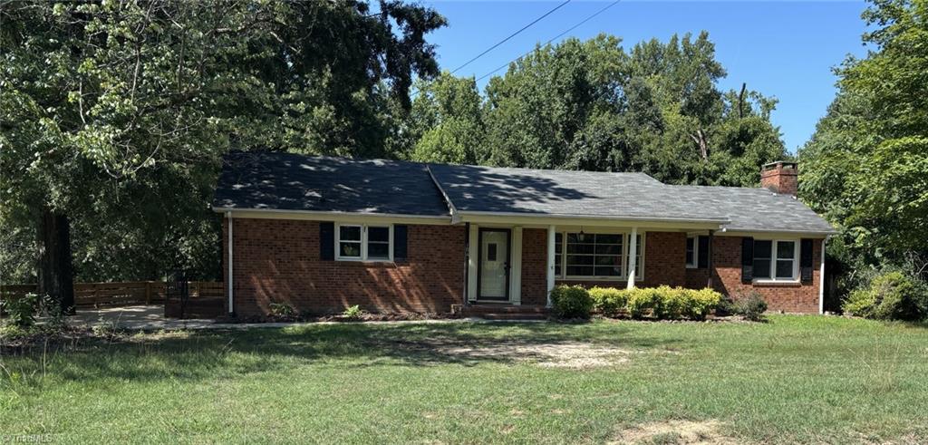154 Mayclare Road Thomasville, NC 27360 - Photo 1 of 3