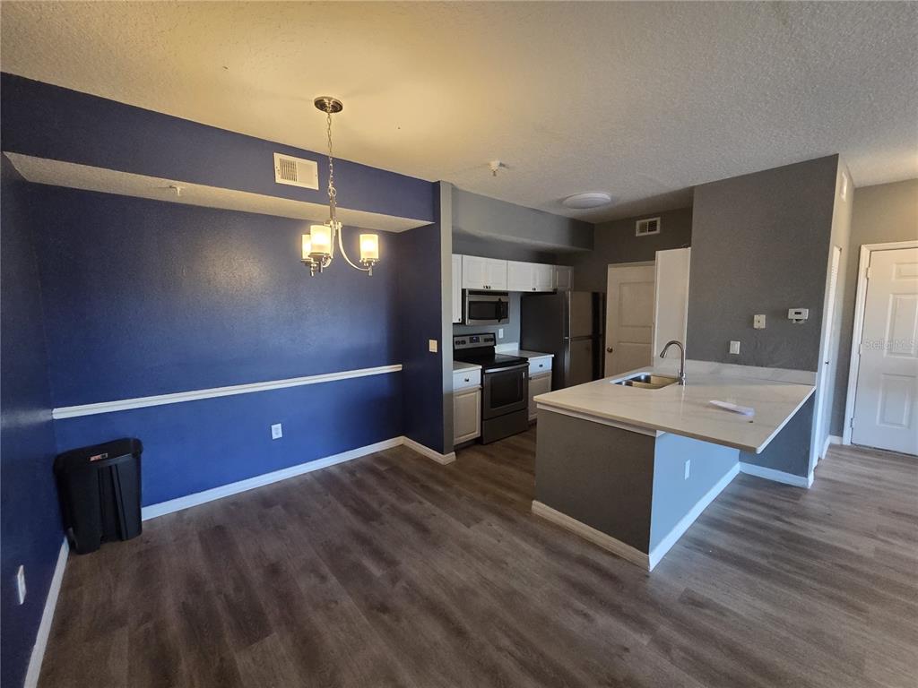 5572 Metrowest Boulevard, Unit 20 Orlando, FL 32811 - Photo 16 of 17