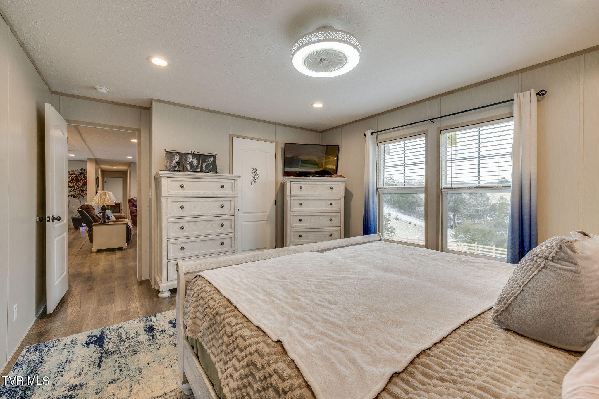 2475 South Wesley Chapel Road Greeneville, TN 37745 - Photo 17 of 38 018