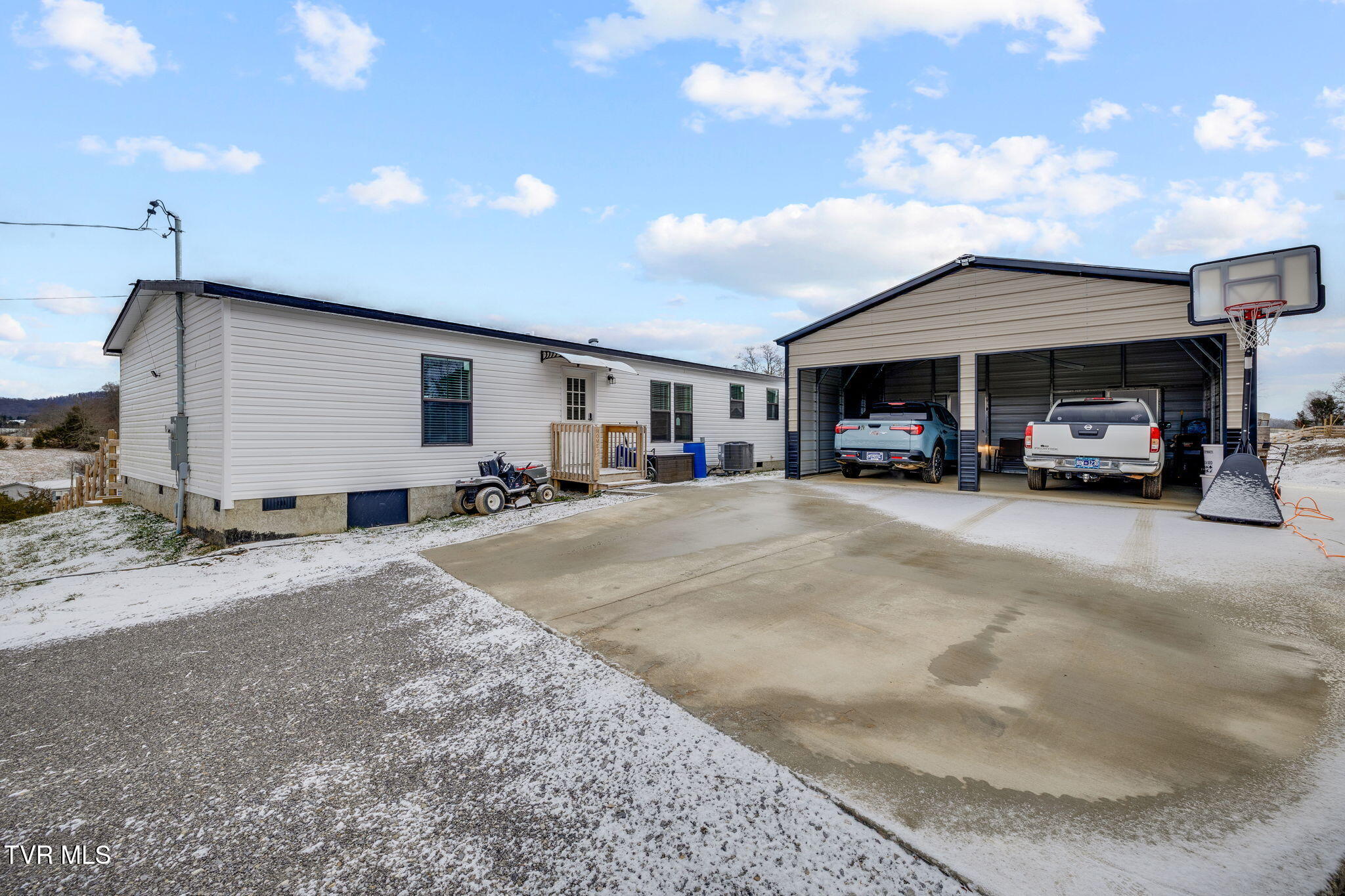 2475 South Wesley Chapel Road Greeneville, TN 37745 - Photo 34 of 38 035