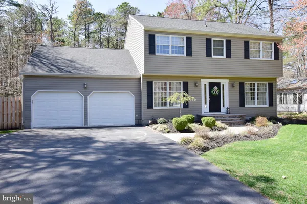 $685,000 | 29 Little John Drive, Medford, NJ 08055