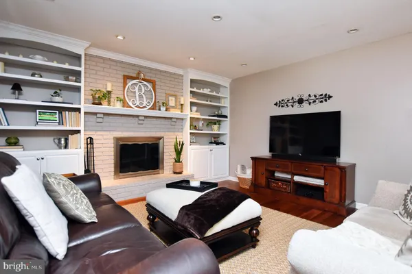 $685,000 | 29 Little John Drive, Medford, NJ 08055