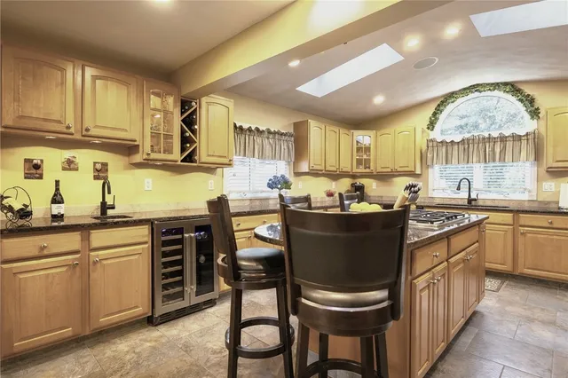 $619,900 | 9 Patricia Drive, North Providence, RI 02904