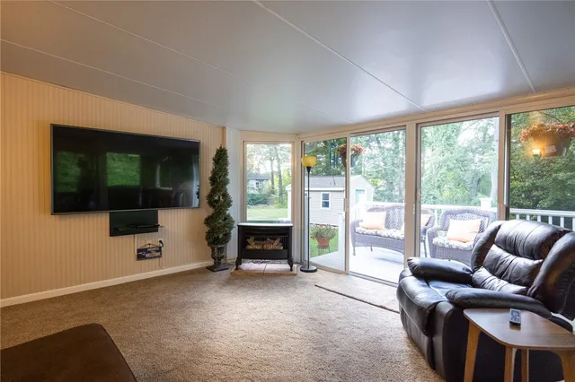 $619,900 | 9 Patricia Drive, North Providence, RI 02904