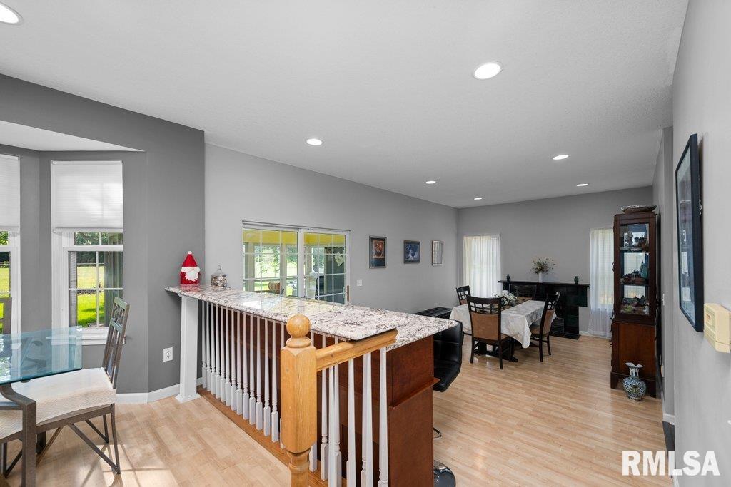 308 8th Avenue Hampton, IL 61256 - Photo 12 of 44