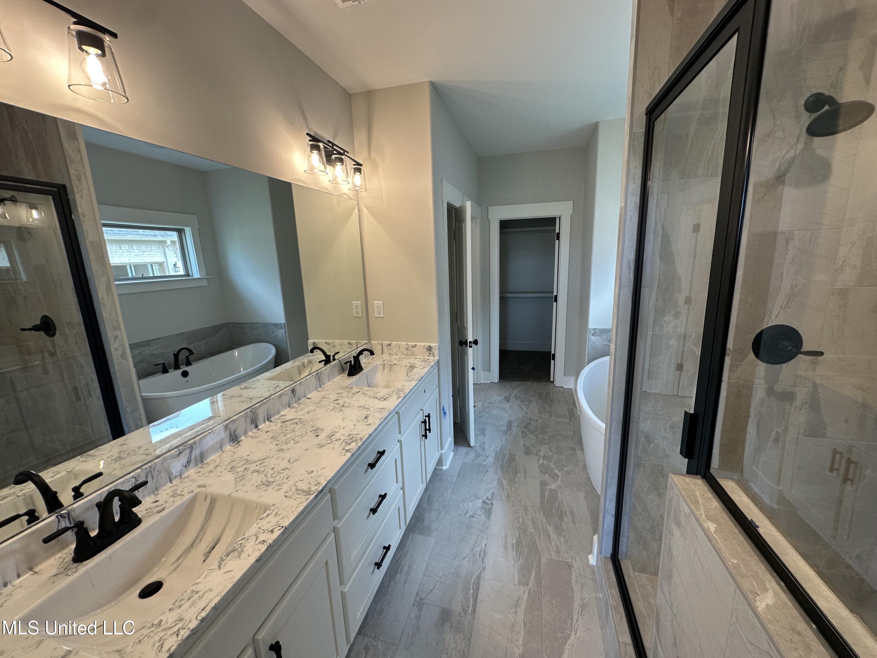 3747 Roland Drive Southaven, MS 38672 - Photo 17 of 27 IMG_3025