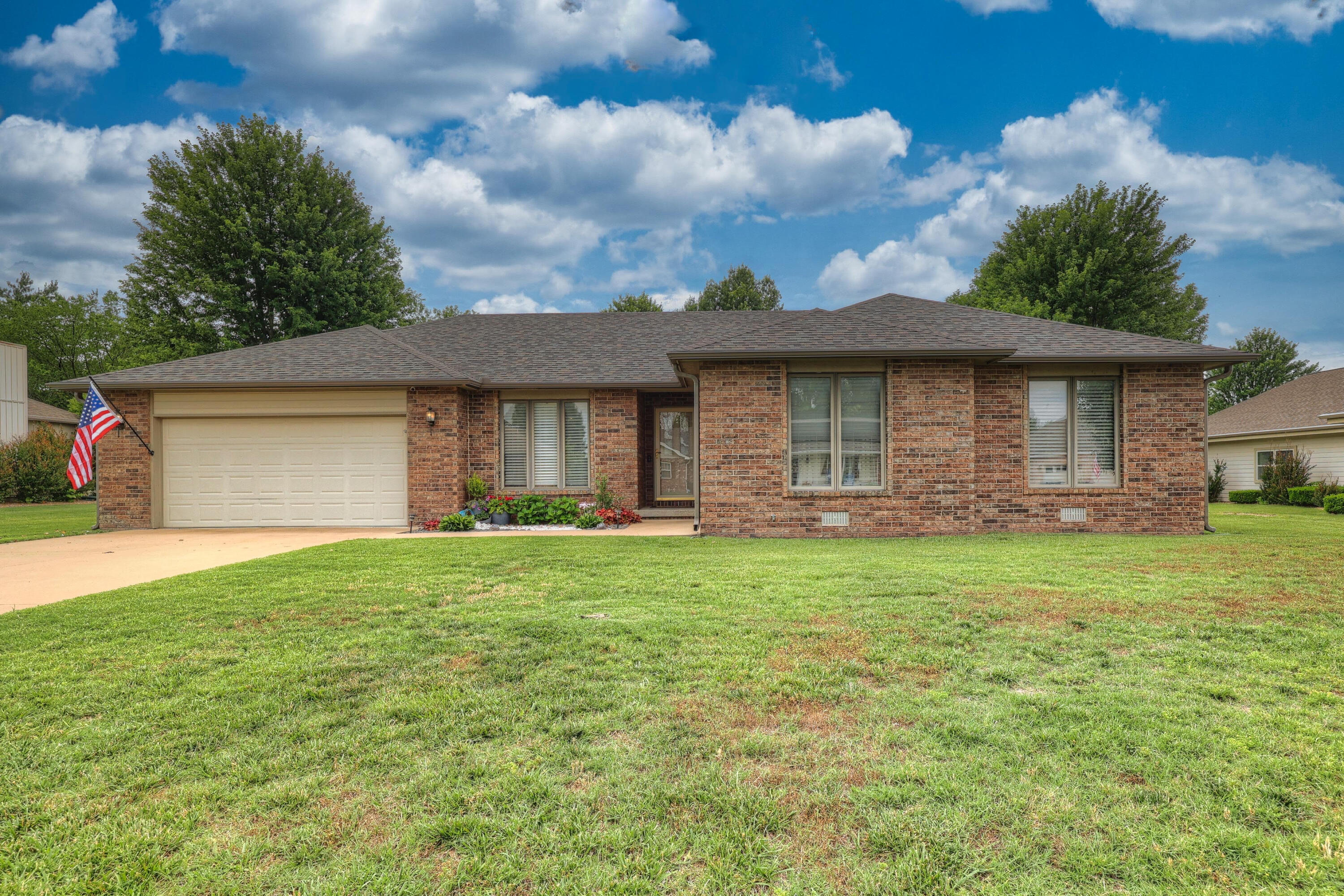2818 East Wickersham Road Joplin, MO 64801 - Photo 1 of 1 2818 E. Wickersham Rd