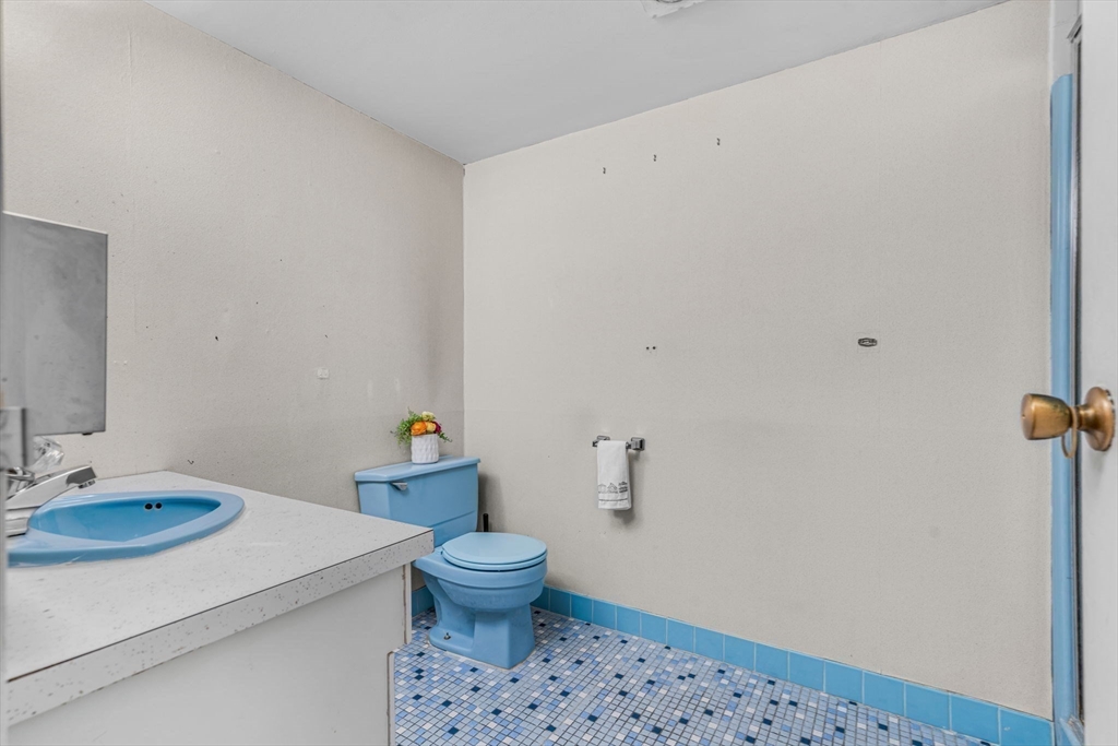 1550 Worcester Road, Unit 101 Framingham, MA 01702 - Photo 18 of 27