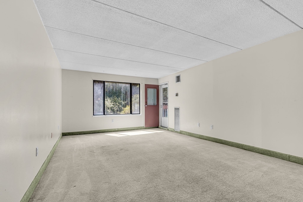 1550 Worcester Road, Unit 101 Framingham, MA 01702 - Photo 9 of 27