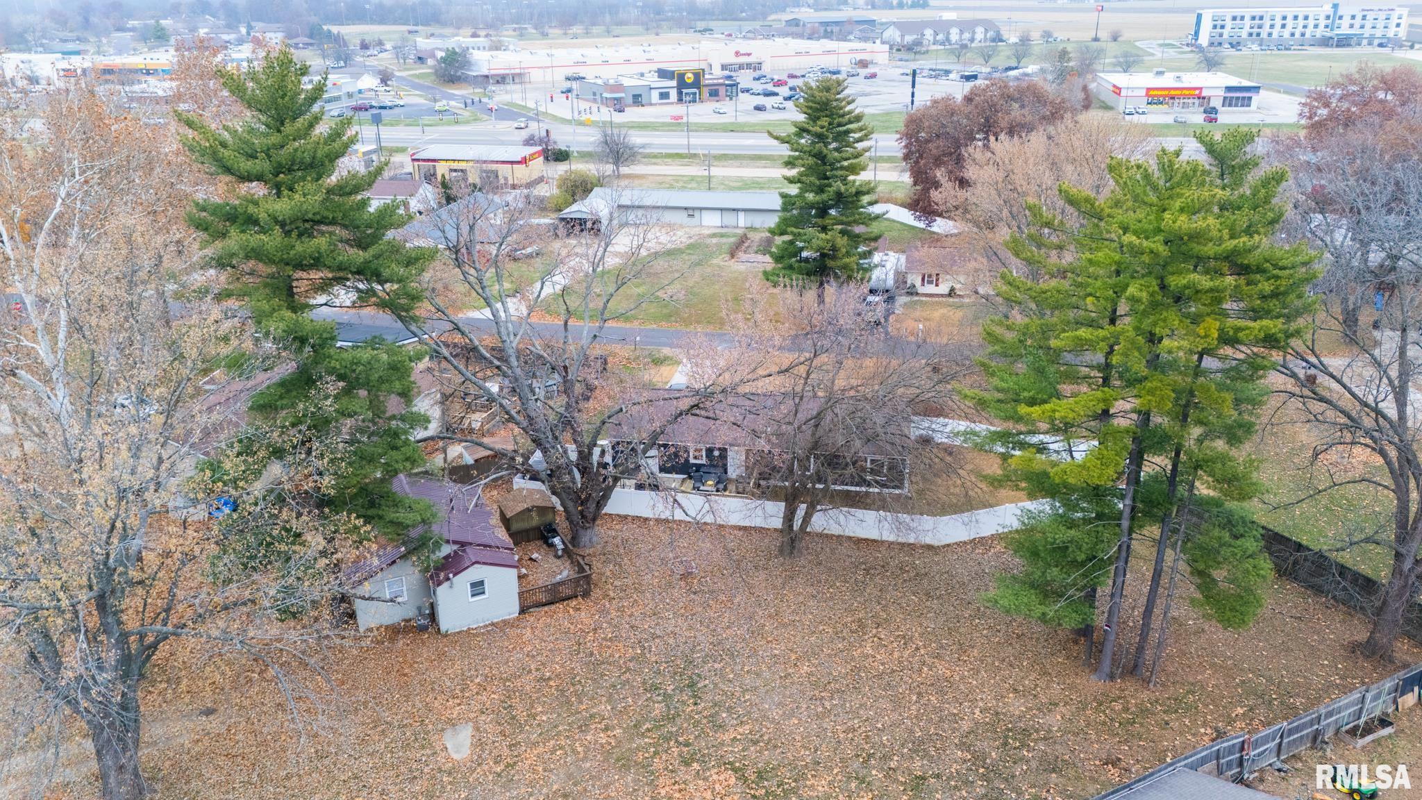 Gunion Avenue Pekin, IL 61554 - Photo 8 of 10