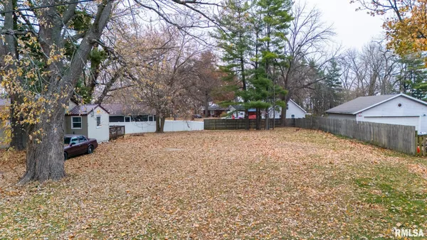 $8,900 | Gunion Avenue, Pekin, IL 61554