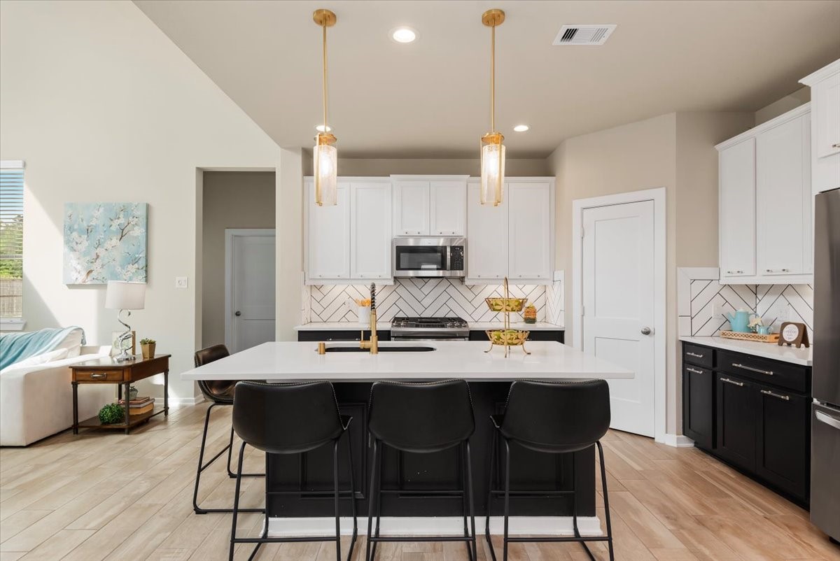 17814 Tree Of Heaven Conroe, TX 77385 - Photo 14 of 48