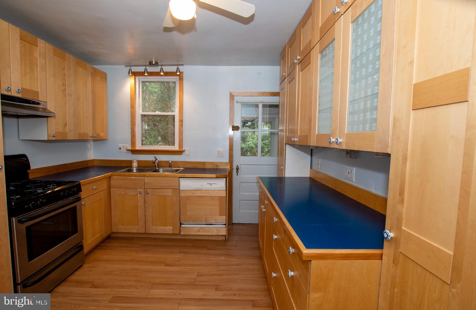 631 Parrish Road Swarthmore, PA 19081 - Photo 11 of 44 Kitchen