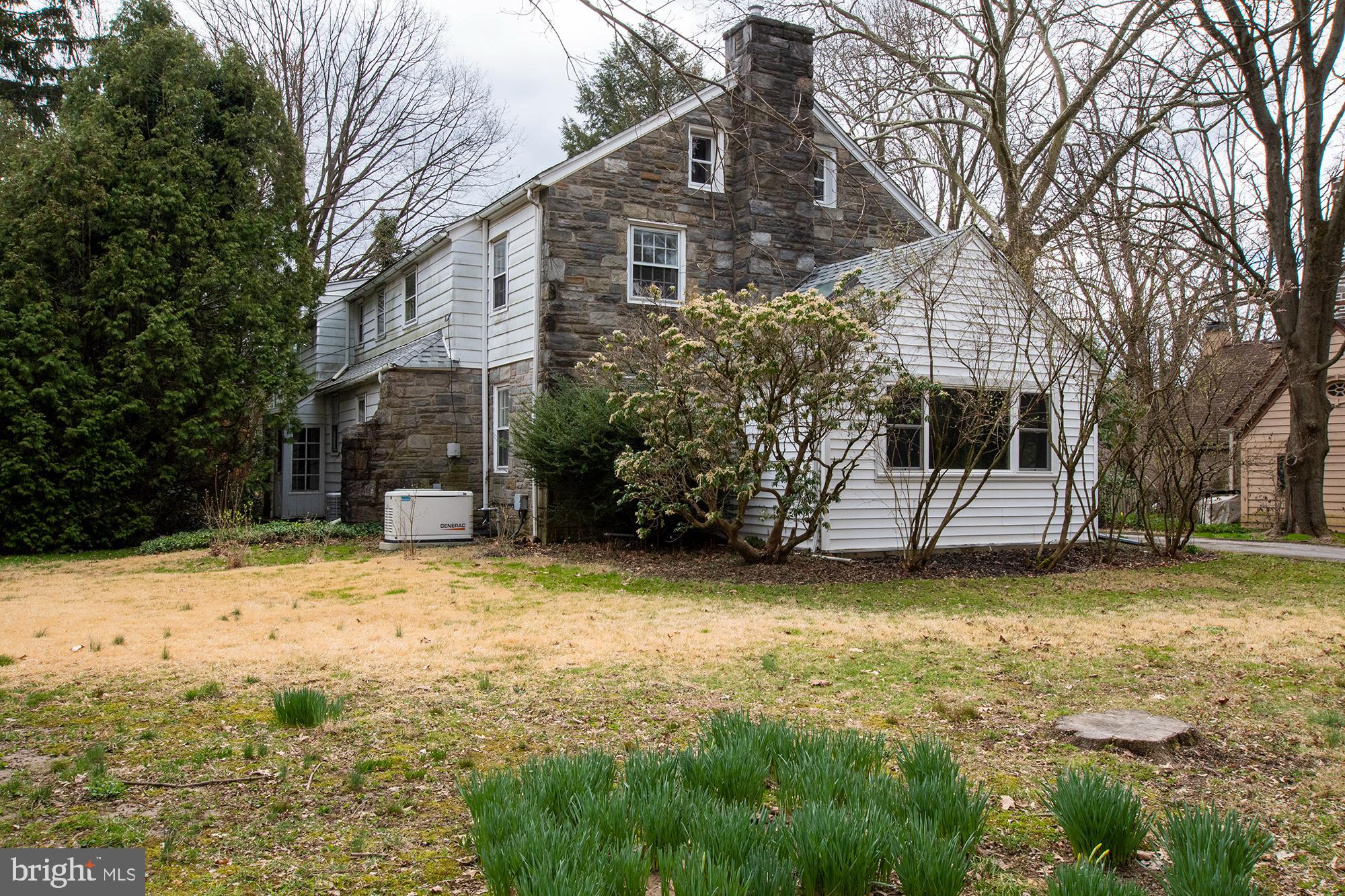 631 Parrish Road Swarthmore, PA 19081 - Photo 3 of 44