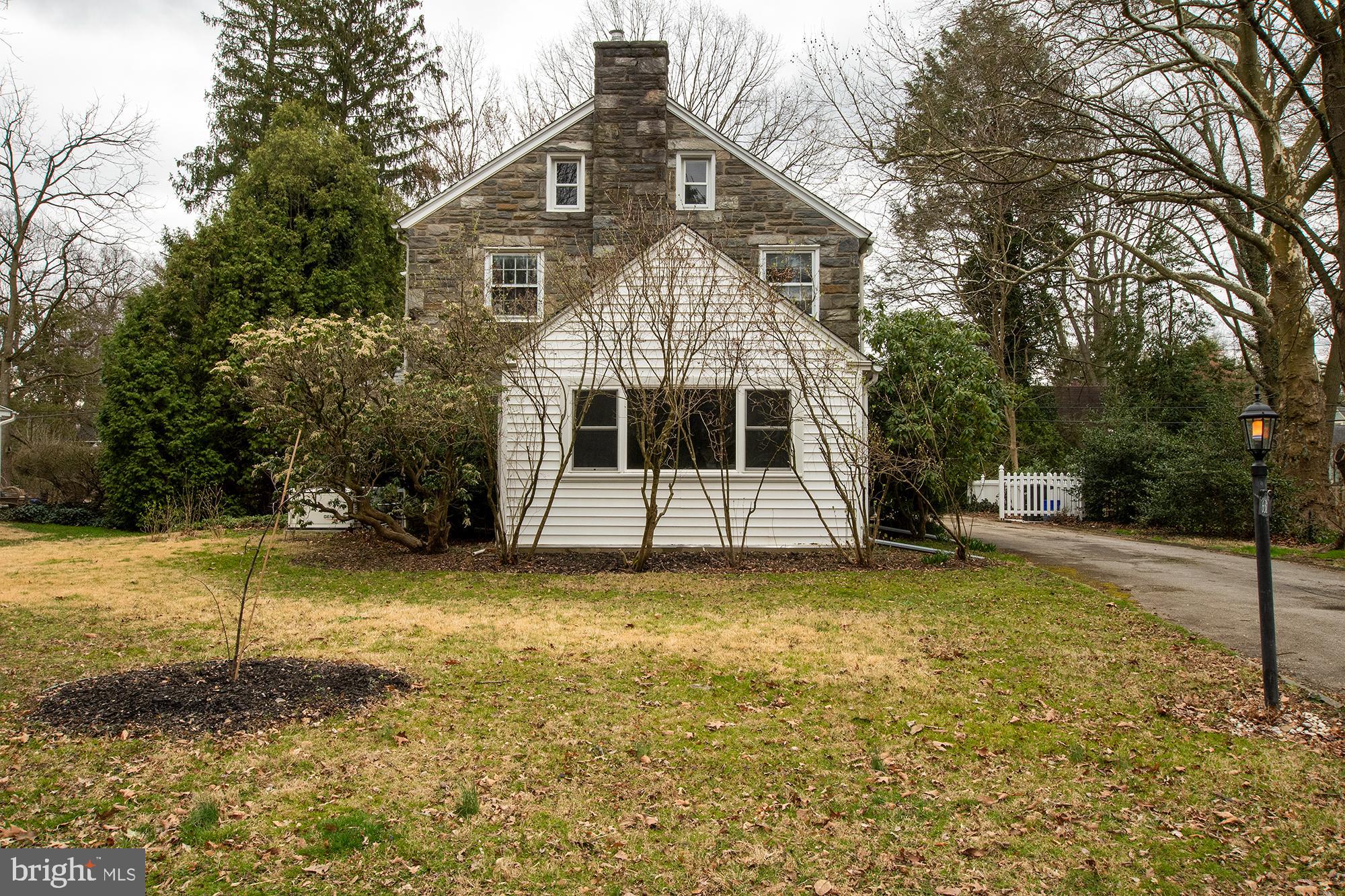 631 Parrish Road Swarthmore, PA 19081 - Photo 4 of 44