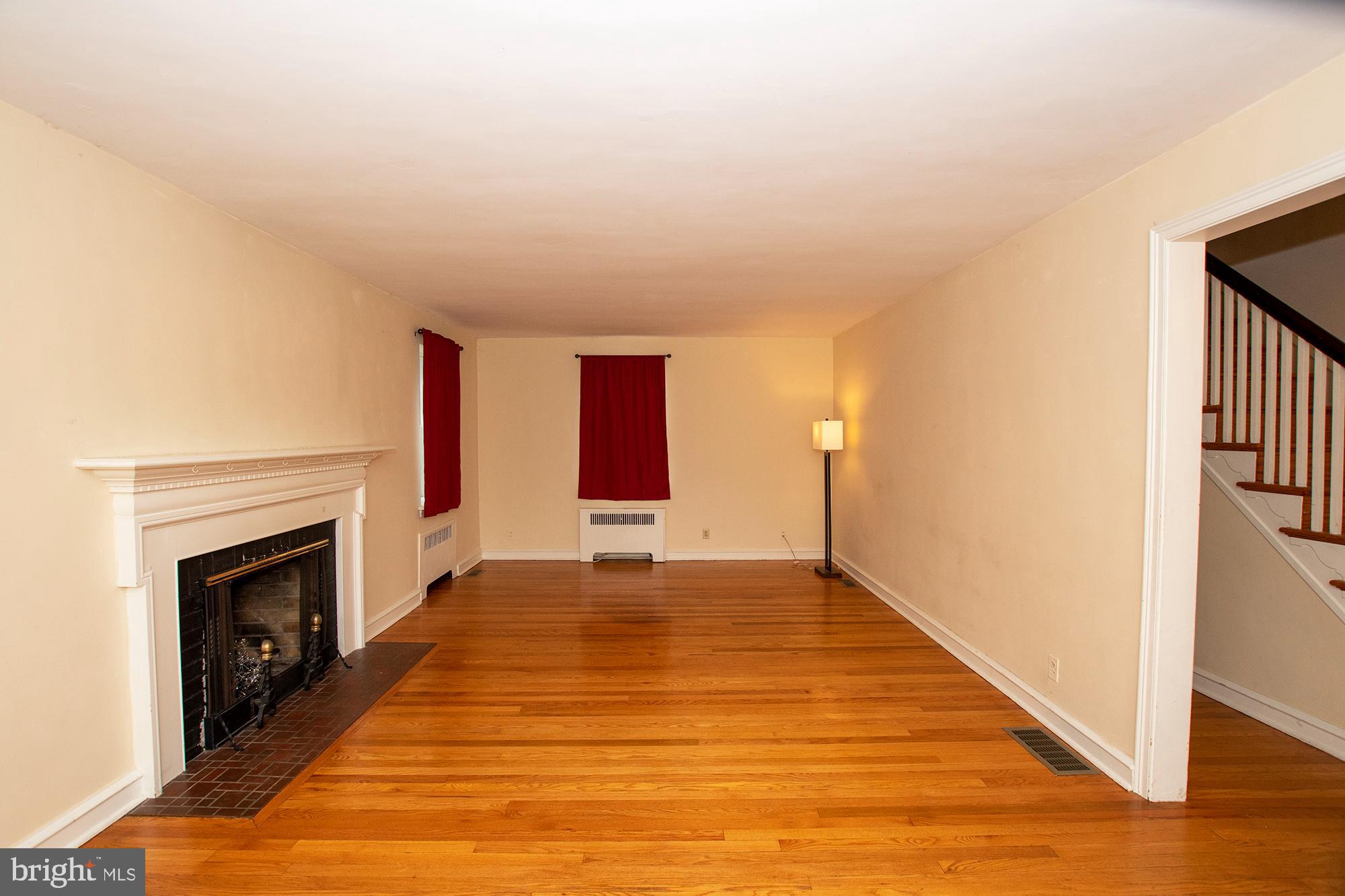 631 Parrish Road Swarthmore, PA 19081 - Photo 7 of 44 Living room