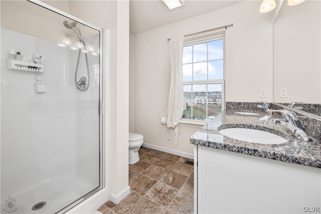 2292 Rising Hill Road Whitehall, PA 18052 - Photo 15 of 22 Owners bathroom
