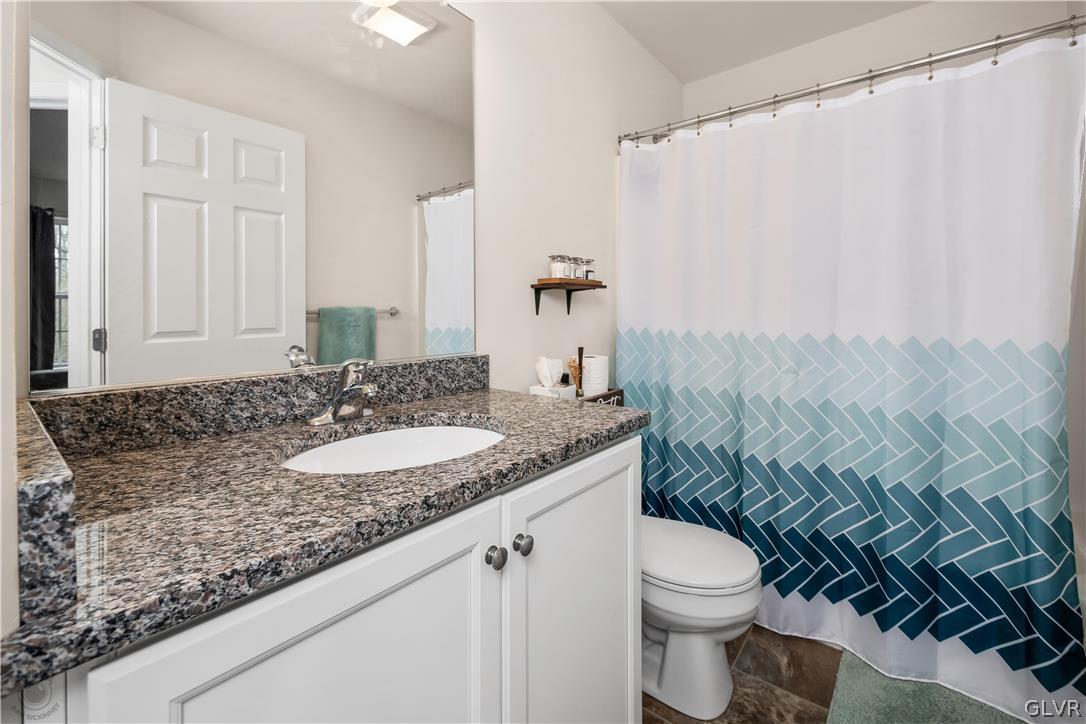 2292 Rising Hill Road Whitehall, PA 18052 - Photo 18 of 22 2nd full bath