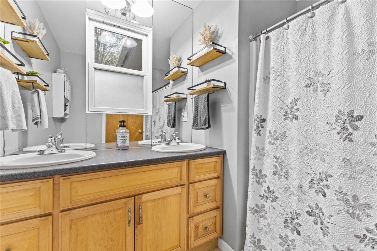 2366 Polly Hubbard Road Georgia, VT 05478 - Photo 30 of 38